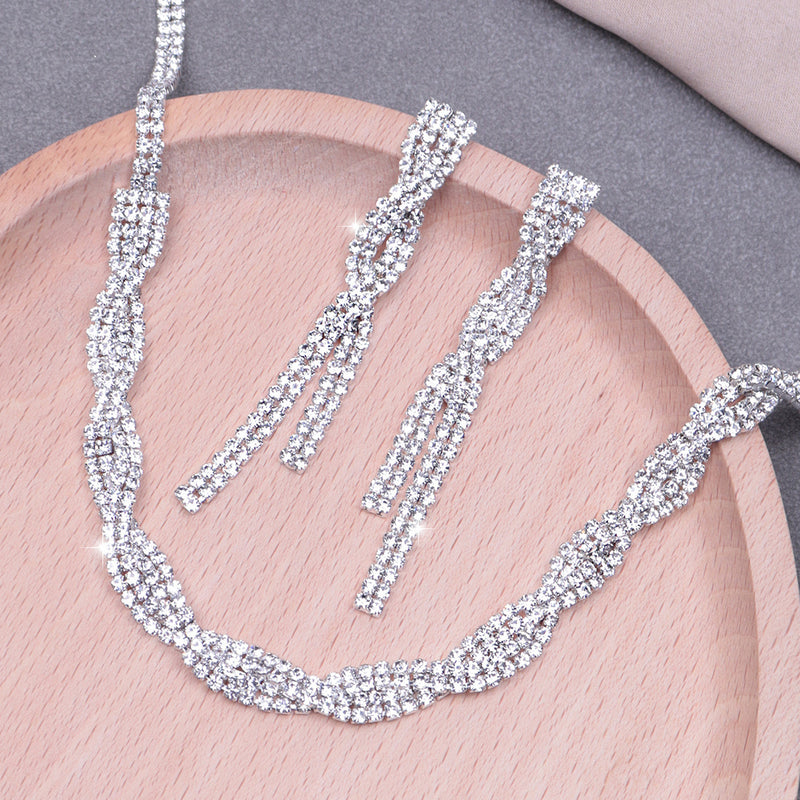 Exquisite Statement Necklace & Earring Set – 2 Pcs